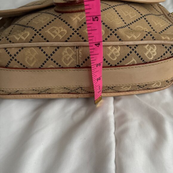 Dooney & Bourke Vintage Tan and Cream Equestrian Crossbody Bag - Picture 11 of 13